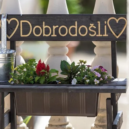 Kuca Za Odmor Pixie *